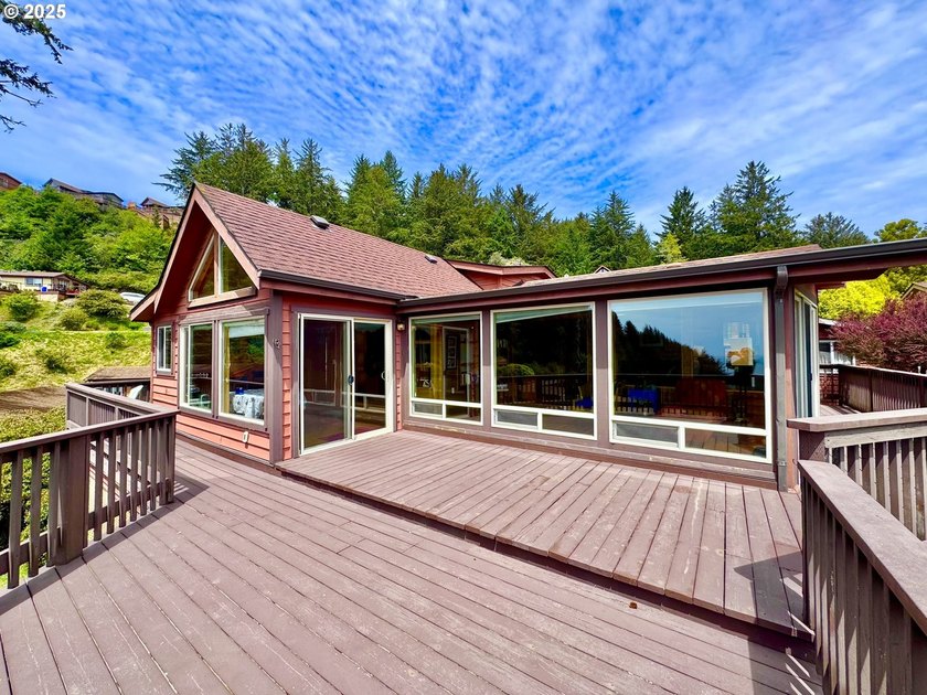 Welcome to one of the Coolest Ocean View Properties available in - photo 42