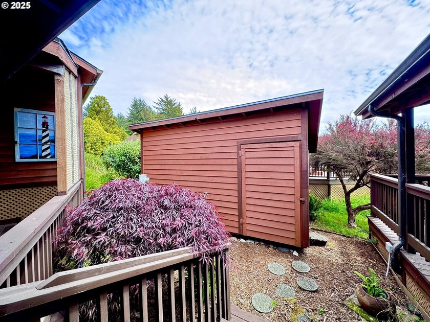 Welcome to one of the Coolest Ocean View Properties available in - photo 44