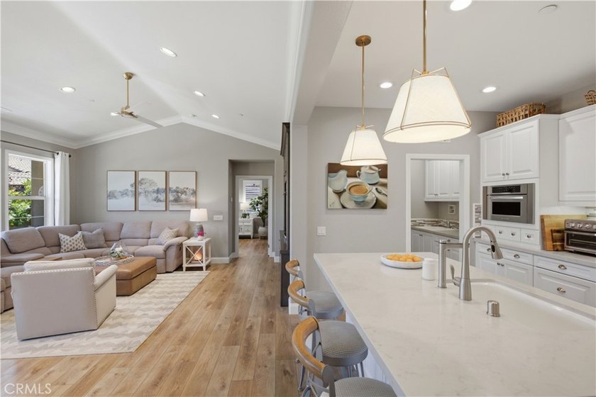 Welcome to this beautifully designed single-level home offering - photo 9