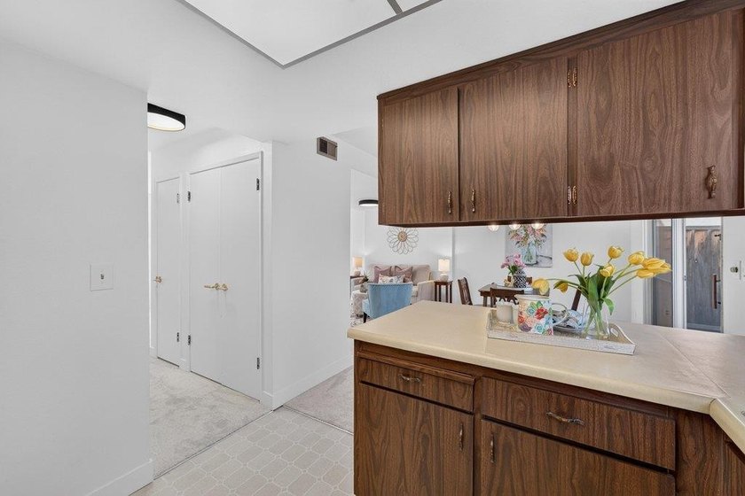 Welcome to this charming, low-maintenance 2-bedroom, 1 - photo 14