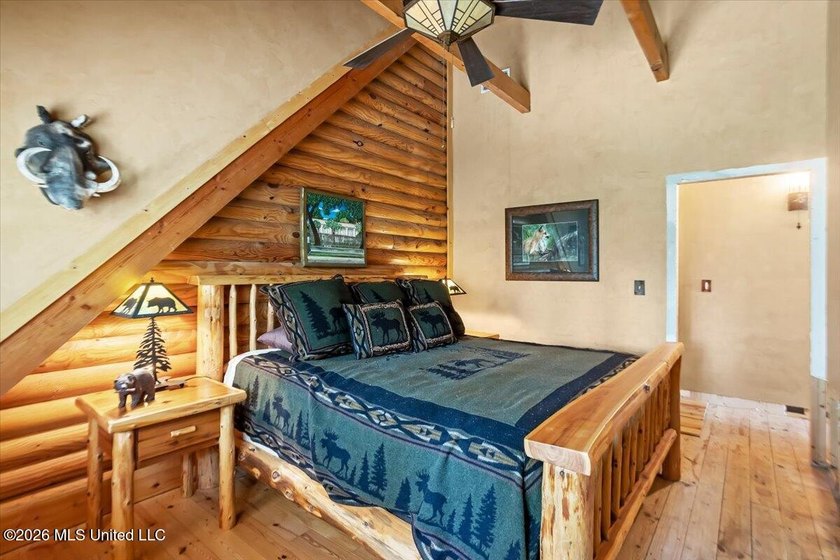 Welcome to Nola Pines! This unique property is tucked away on - photo 18