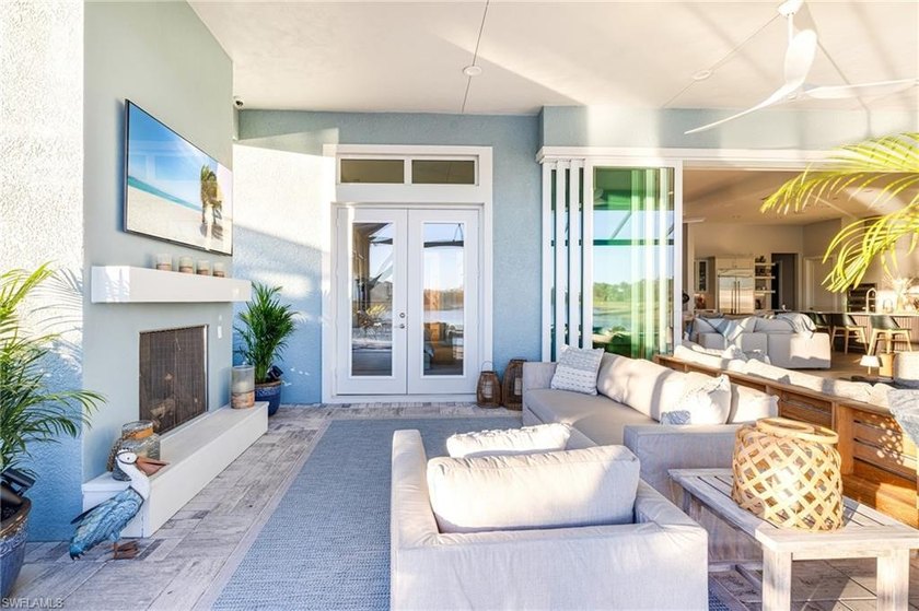 Set within the prestigious, resort-inspired community of Naples - photo 40