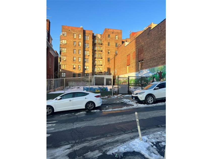 Prime high-density development opportunity on the Grand - photo 6