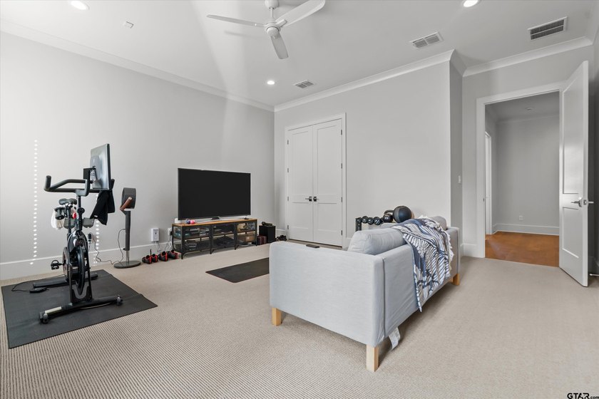 Located in the exclusive Barrett Heights, a section of Oak - photo 28