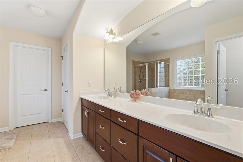 RARE OPPORTUNITY IN BLUFFTON 3,400 SQ FT | 5 BEDROOMS | PAID-OFF - photo 26