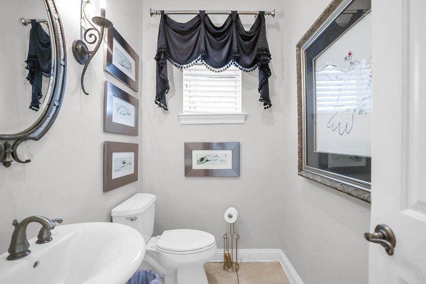 Beautiful single story home with pool situated directly on Kelly - photo 33