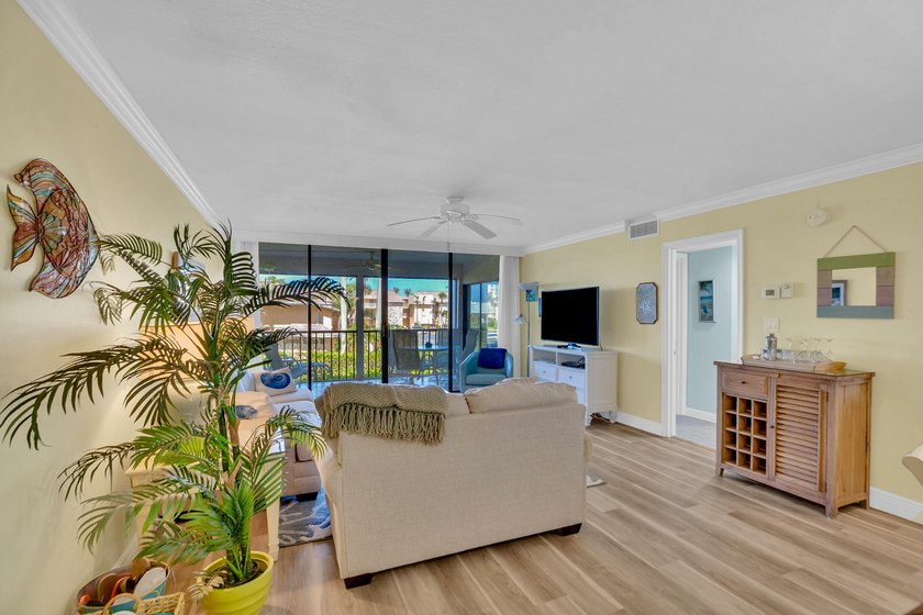 Fully furnished 2BR/2BA condo with golf &amp; tennis court views - photo 4