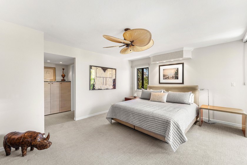 Welcome to the exclusive waterfront community of Mizner Court in - photo 22
