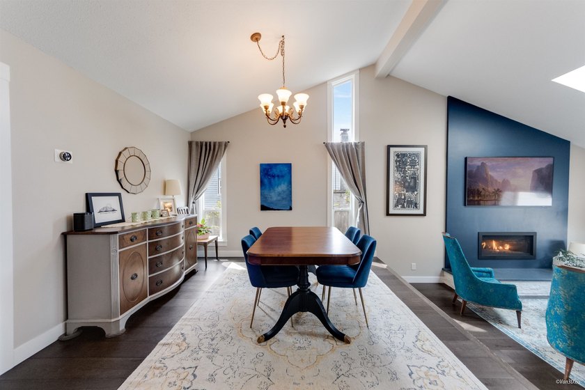 Welcome to this immaculate Valleycliffe home backing onto - photo 8