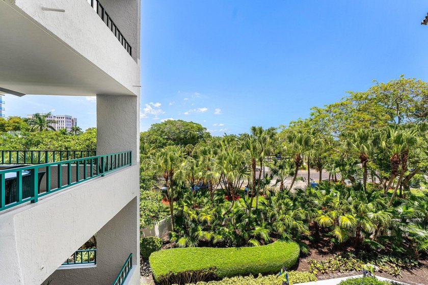 Welcome to the exclusive waterfront community of Mizner Court in - photo 43