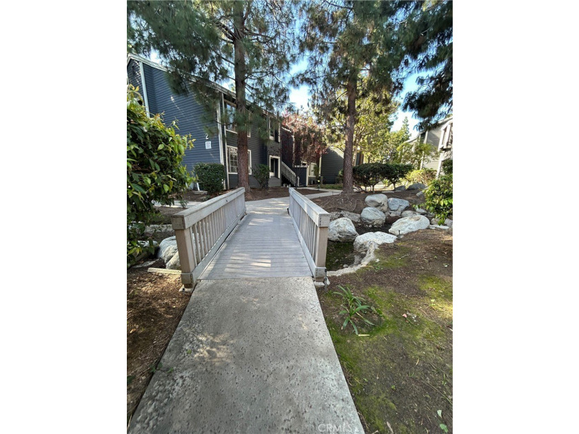 Welcome to Pine Creek Lane-where comfort meets convenience in - photo 16