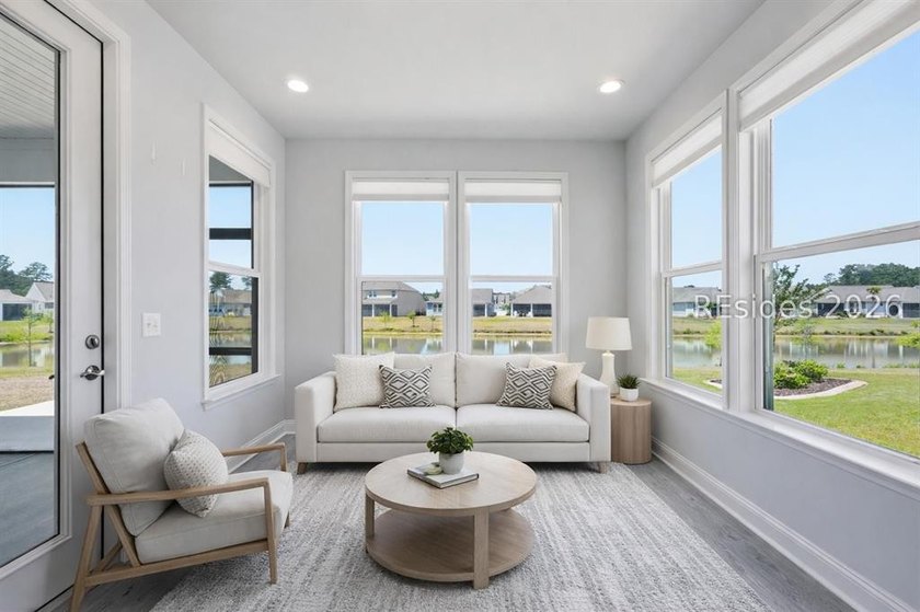 Welcome home to this beautiful 2BD/2BA/Den Palmary model - photo 12