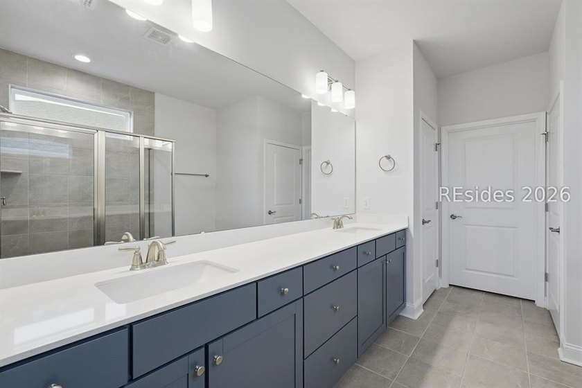 Welcome home to this beautiful 2BD/2BA/Den Palmary model - photo 18