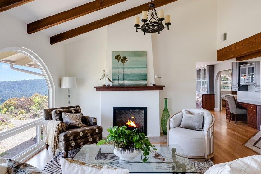 The view is the headline. Expansive. Unforgettable - photo 19