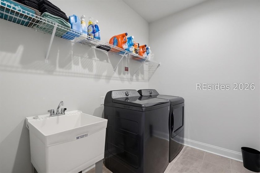 Welcome home to this beautiful 2BD/2BA/Den Palmary model - photo 25