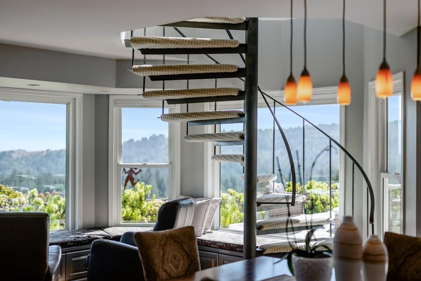 The view is the headline. Expansive. Unforgettable - photo 31