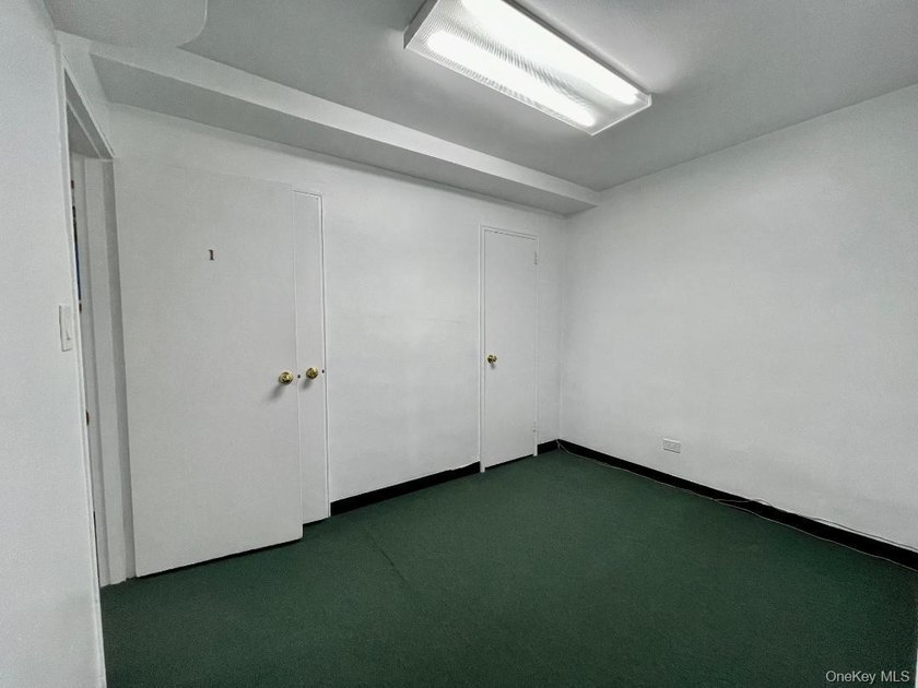 This commercial medical office condo situated right one Queens - photo 14