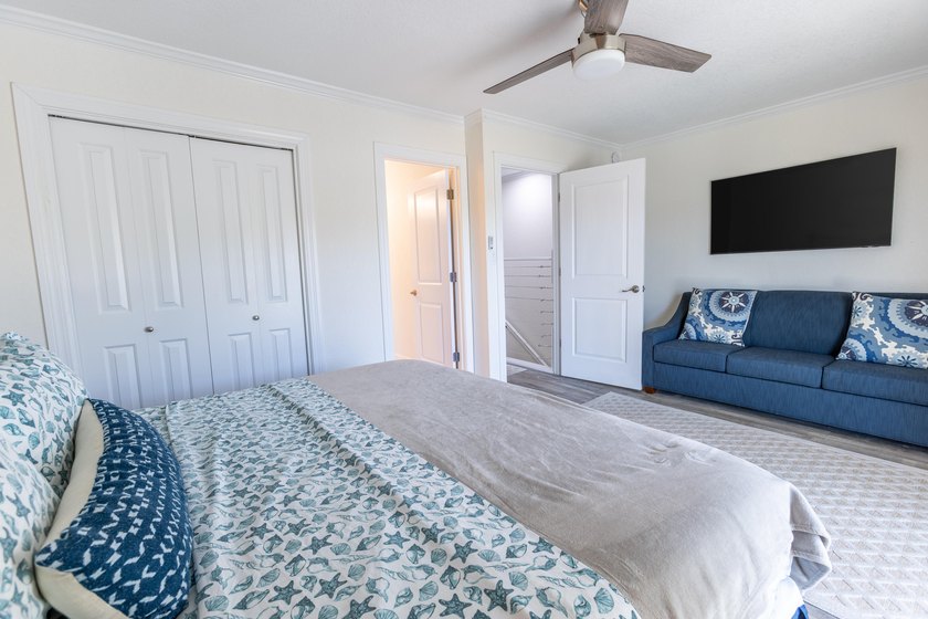 This is the lowest price townhome you'll find in Woodland Shores - photo 15