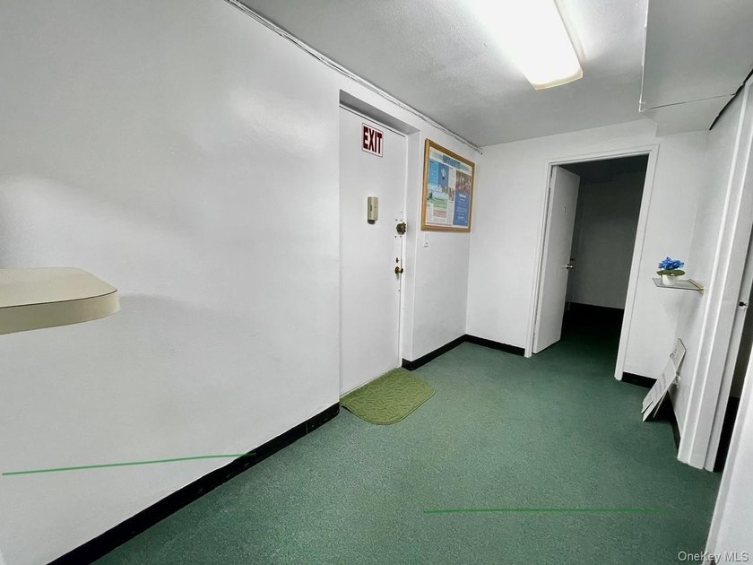 This commercial medical office condo situated right one Queens - photo 18