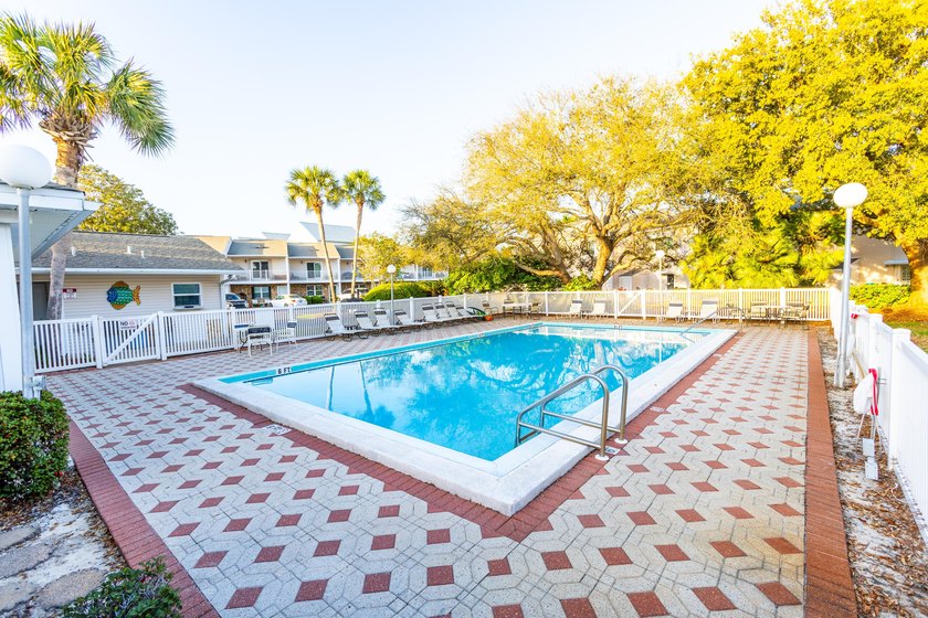This is the lowest price townhome you'll find in Woodland Shores - photo 28