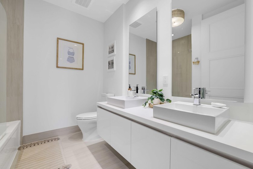 Originally designed as a 3 bedroom floorplan and thoughtfully - photo 23