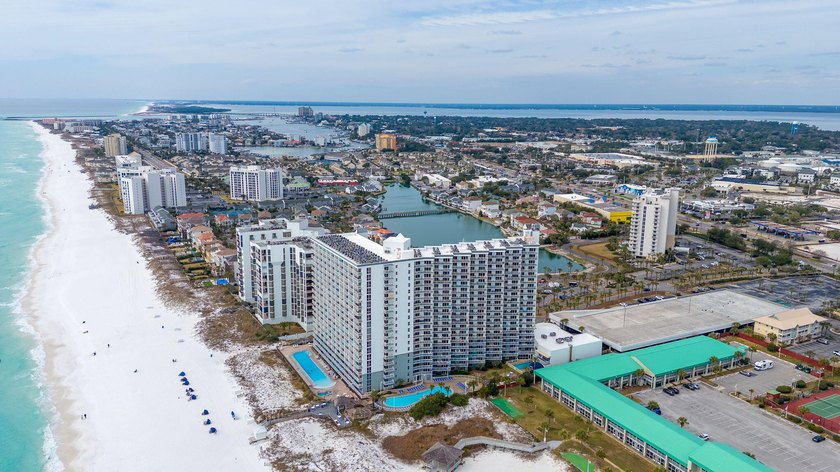 Ideally located at Pelican Beach Resort, this coastal condo - photo 30