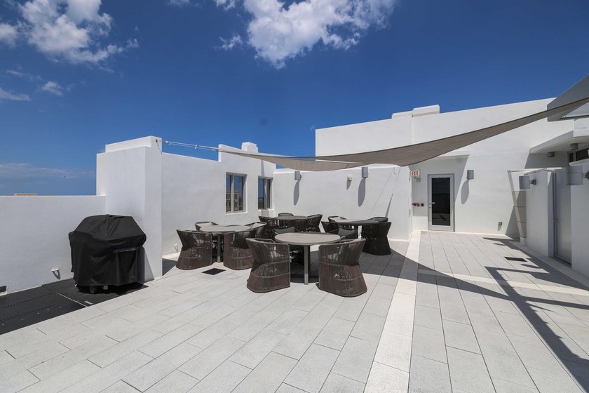 Originally designed as a 3 bedroom floorplan and thoughtfully - photo 36
