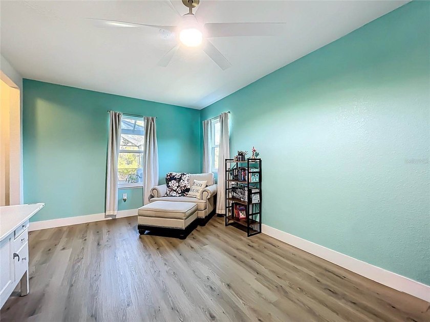Discover over 3,200 sq.ft. of private living in the highly - photo 22