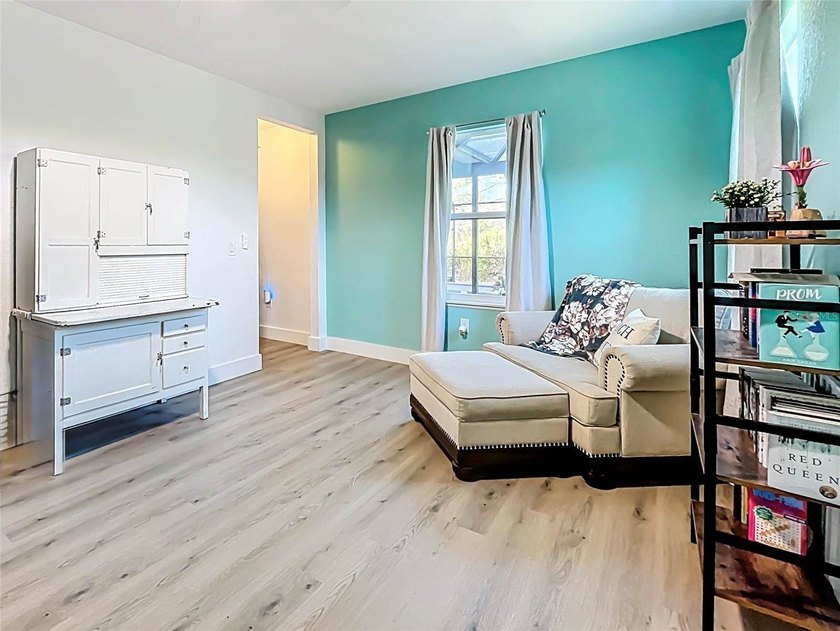 Discover over 3,200 sq.ft. of private living in the highly - photo 23