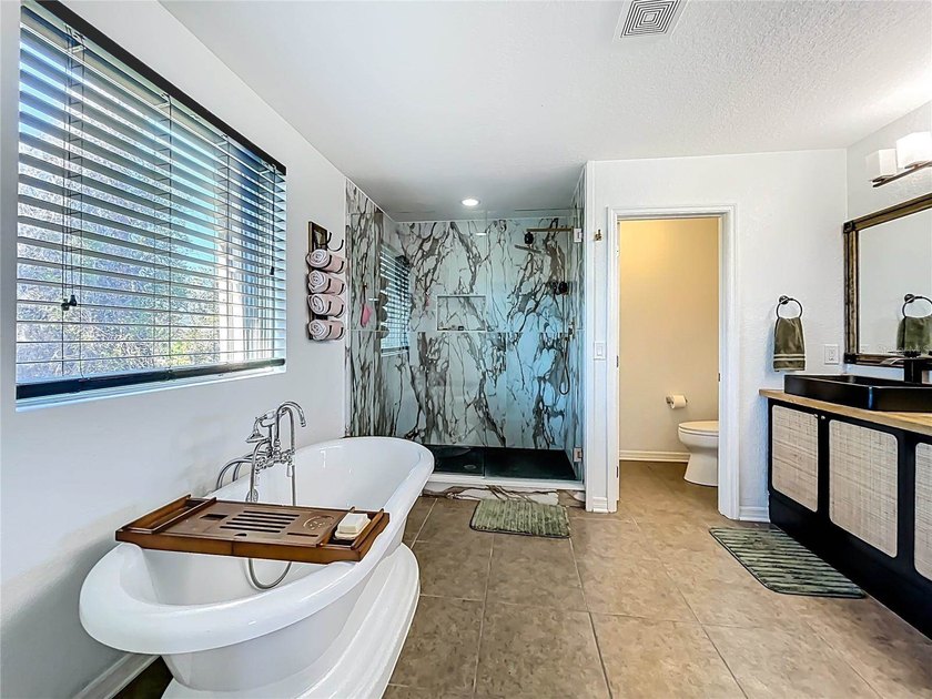 Discover over 3,200 sq.ft. of private living in the highly - photo 36