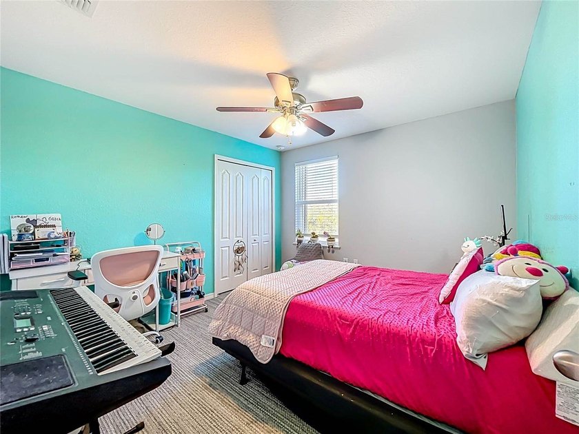 Discover over 3,200 sq.ft. of private living in the highly - photo 40