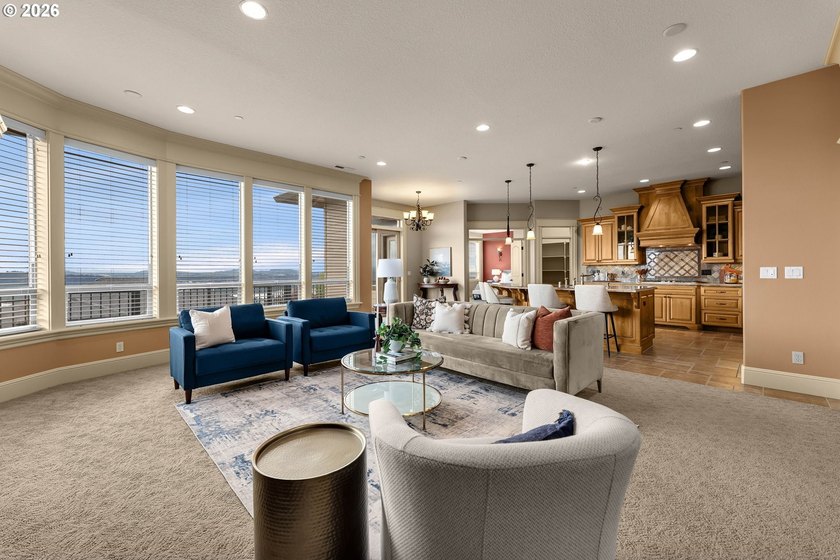 Experience exceptional living in this custom daylight ranch - photo 7