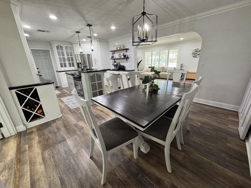 Welcome home! A rare opportunity in the heart of the Palm Beach - photo 8