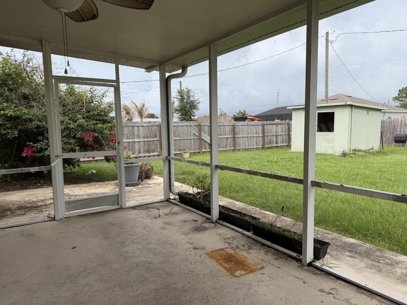 Check out this charming 2 bed, 2 bath home with many unique - photo 9