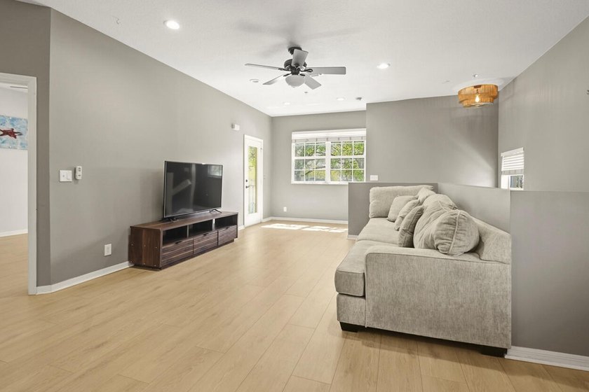 lovely upgraded kitchen &amp; baths with great sqft. This community - photo 19