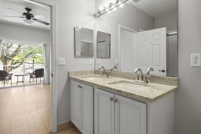 lovely upgraded kitchen &amp; baths with great sqft. This community - photo 27