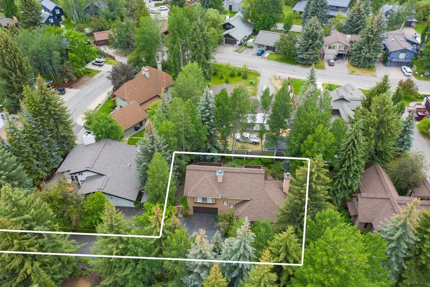 Set in one of Warm Springs' most ideal locations, this - photo 31