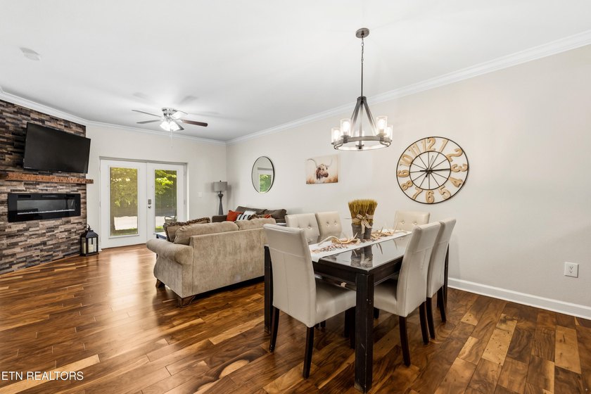 Darling 1 bedroom unit with easy access on first floor. Roomy - photo 3