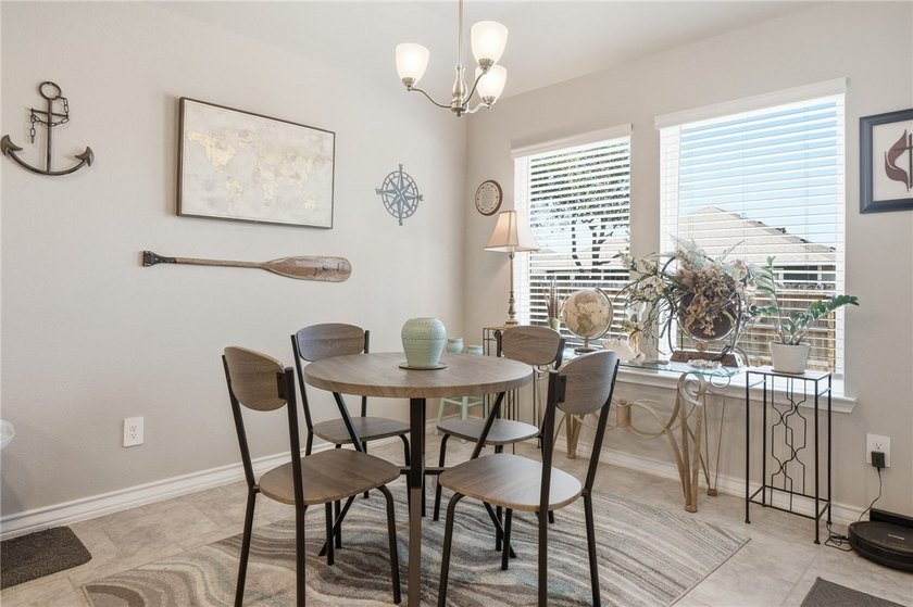 Charming 3-bed, 2-bath brick/rock home in the desirable Kokomo - photo 16
