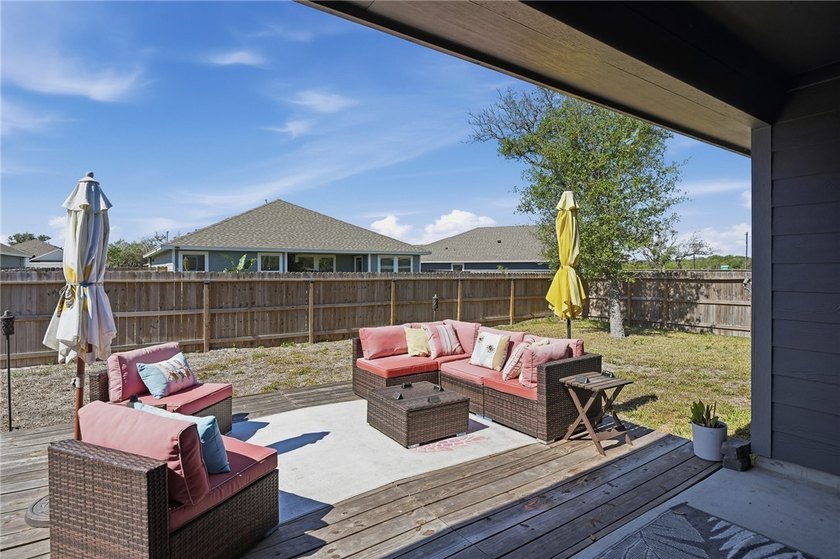 Charming 3-bed, 2-bath brick/rock home in the desirable Kokomo - photo 23
