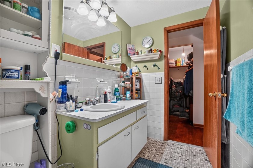 Amazing large and updated townhouse in a great location at 27651 - photo 16