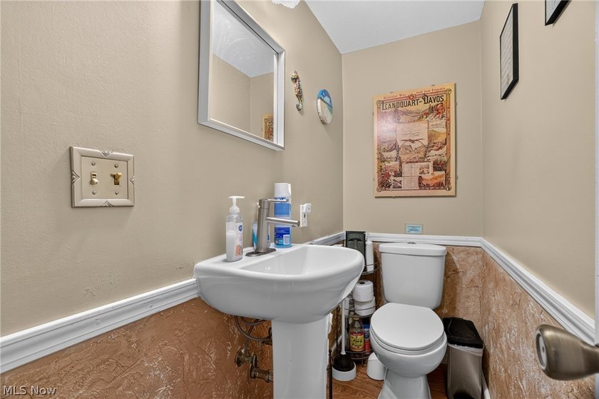 Amazing large and updated townhouse in a great location at 27651 - photo 25