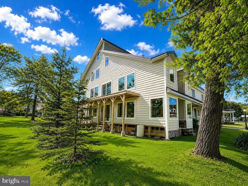 Investor Special in Clearfield! Property is being sold AS-IS - photo 3