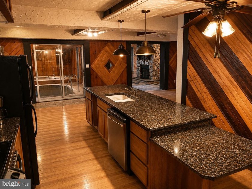 Investor Special in Clearfield! Property is being sold AS-IS - photo 5