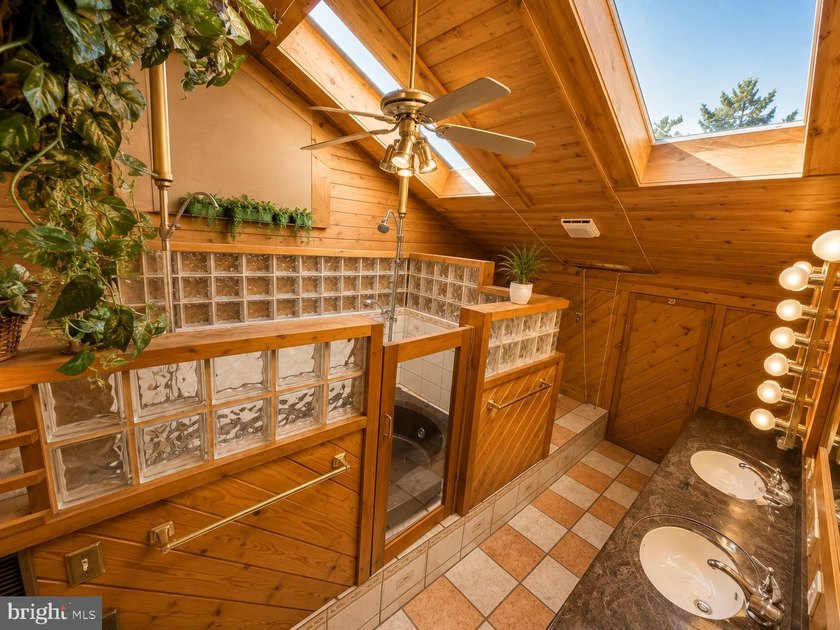 Investor Special in Clearfield! Property is being sold AS-IS - photo 9
