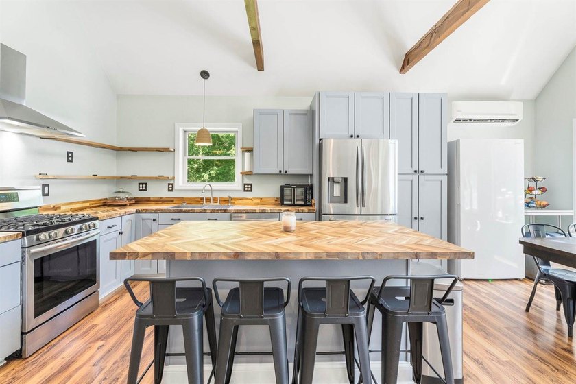 Nestled on 4 private acres just six minutes from downtown - photo 13