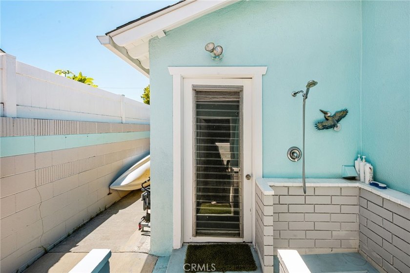 **Welcome Home!** This charming 1960s storybook ranch offers the - photo 10