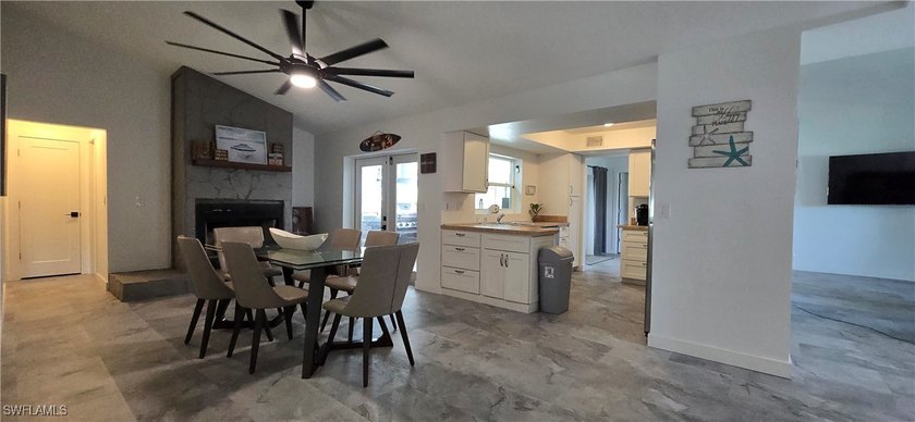 Welcome to your slice of paradise in SW Florida. Beautiful house - photo 4