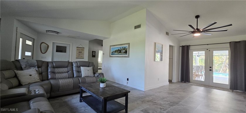 Welcome to your slice of paradise in SW Florida. Beautiful house - photo 6