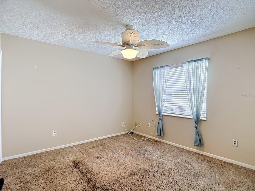 Welcome home to this BEAUTIFUL CHARMING maintained 3-bedroom - photo 31